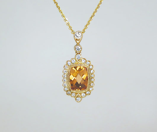 The Brilliance of Citrine: Formation and Famous Jewelry - Wing Crystal