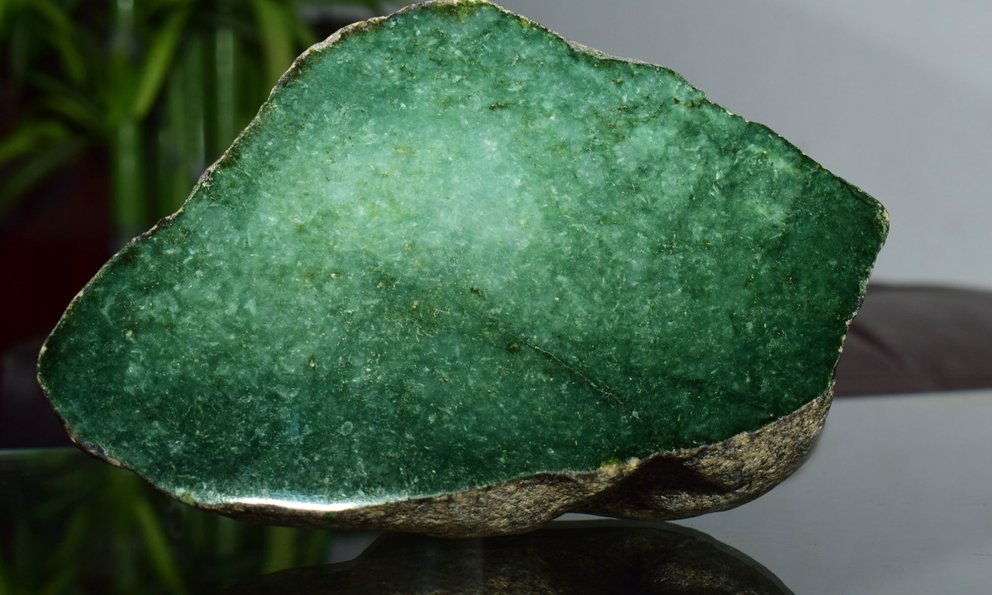 What is Jade Crystal? Discover Its Unique Properties