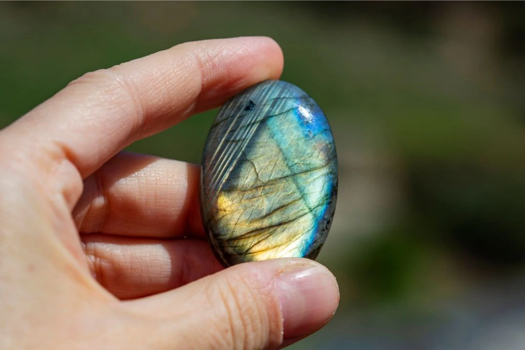 labradorite crystal