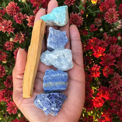 Throat Chakra Crystals