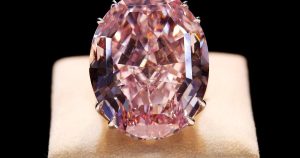 List of Famous Crystal Jewelry